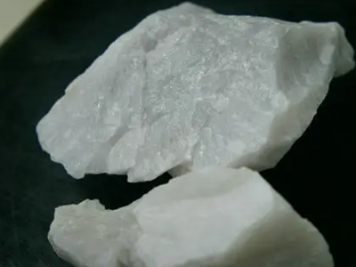 山东高纯石英石厂家